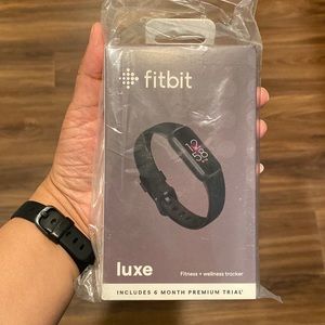 Fit Bit Luxe April 2021 Edition